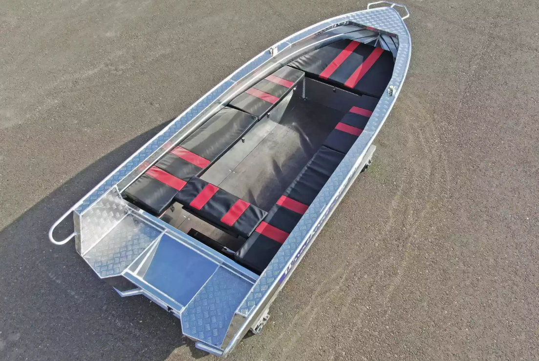 Алюминиевая лодка Wyatboat-390РМ увеличенный борт в Новомосковске