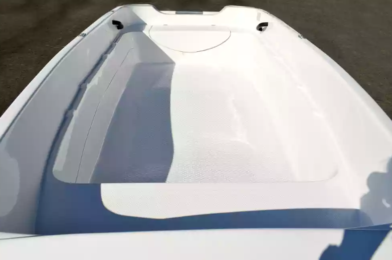 Стеклопластиковая лодка Пингвин (тримаран) в Новомосковске