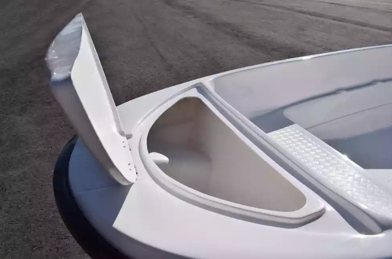 Стеклопластиковая лодка Пингвин (тримаран) в Новомосковске