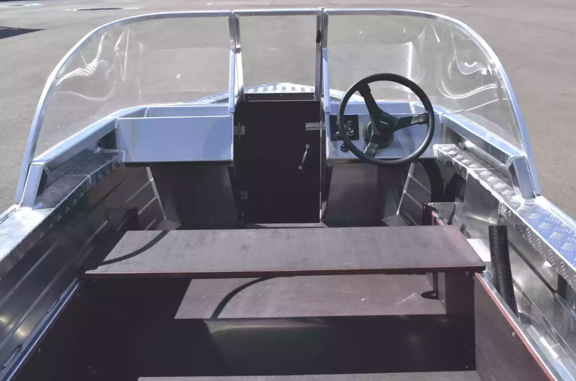 Алюминиевая лодка Wyatboat-390 DCM в Новомосковске