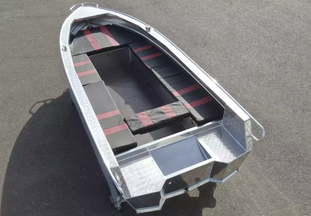 Алюминиевая лодка Wyatboat-390РМ увеличенный борт в Новомосковске