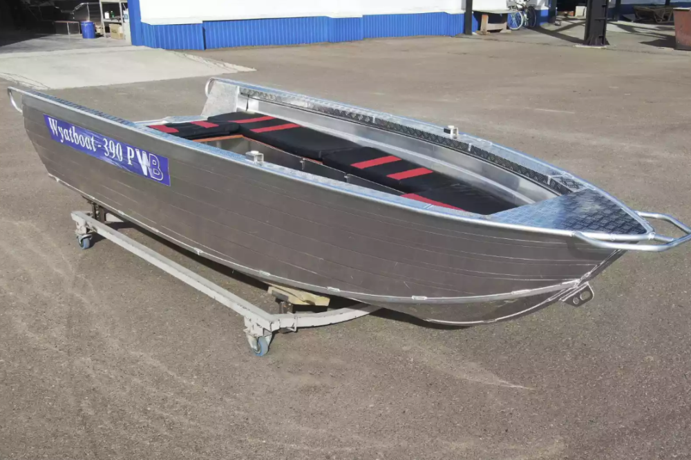 Алюминиевая лодка Wyatboat-390РМ увеличенный борт в Новомосковске