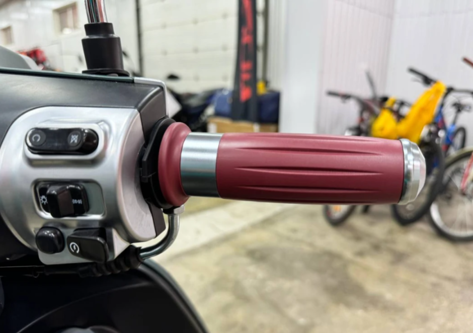 Скутер PROMAX Miami 240 (49) в Новомосковске