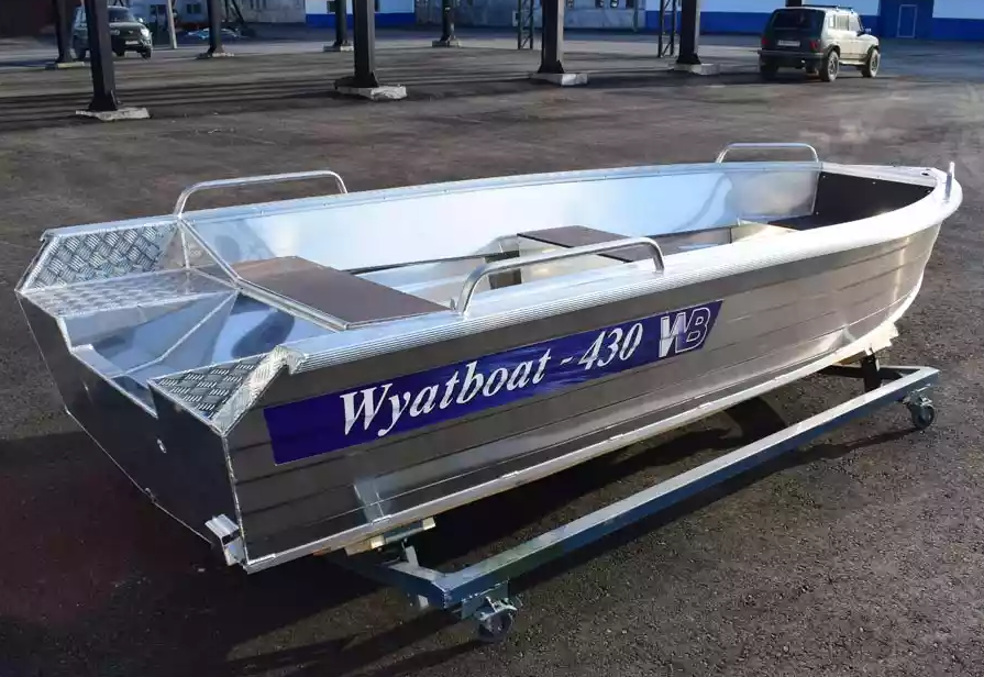 Алюминиевая лодка  Wyatboat-430 Р в Новомосковске