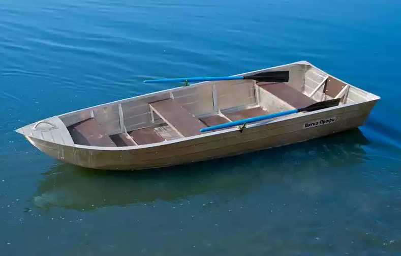 Алюминиевая лодка Вятка-Профи 32 в Новомосковске