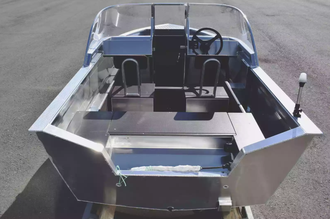 Алюминиевая лодка  Неман-400 DCM в Новомосковске