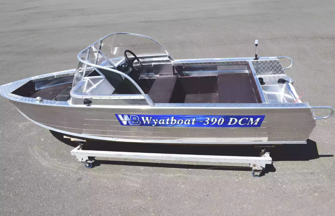 Алюминиевая лодка Wyatboat-390 DCM в Новомосковске