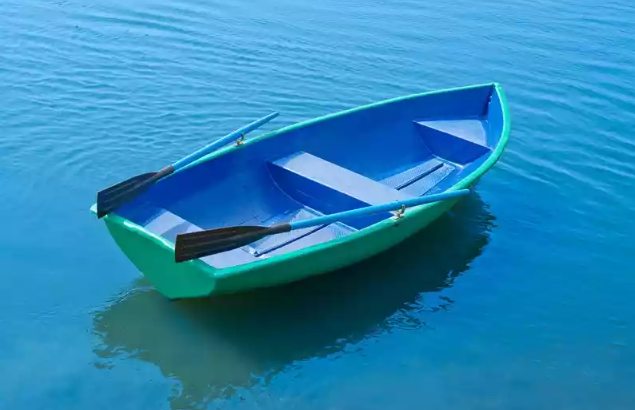 Стеклопластиковая лодка Дельфин в Новомосковске