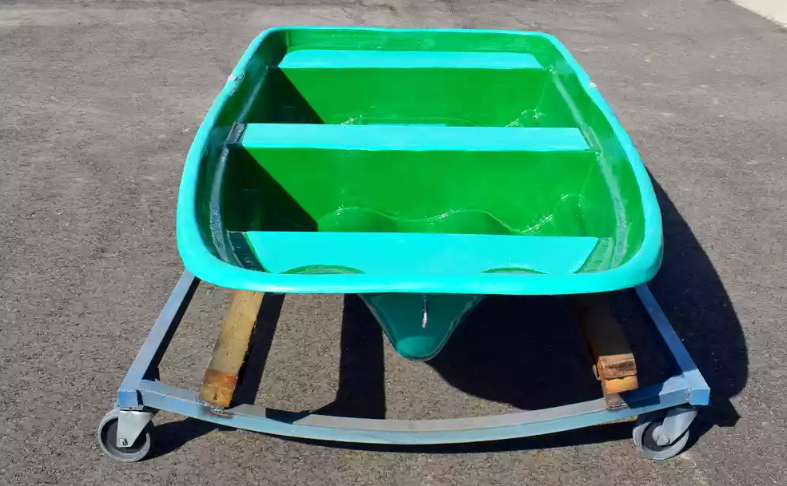 Стеклопластиковая лодка Старт (тримаран) в Новомосковске