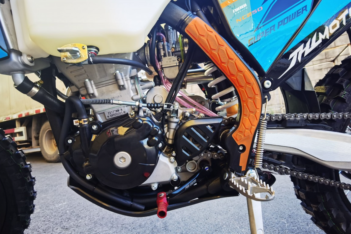 Мотоцикл JHLMOTO JHL Z7 NC250S (177MM-A) в Новомосковске