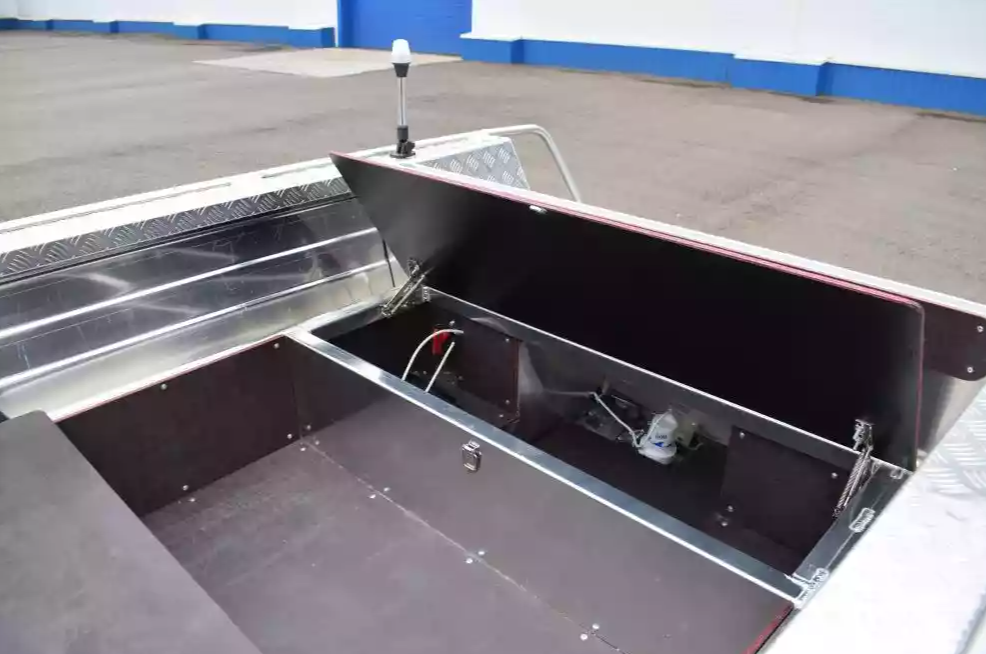 Алюминиевая лодка Wyatboat-390 DCM Увеличенный борт в Новомосковске