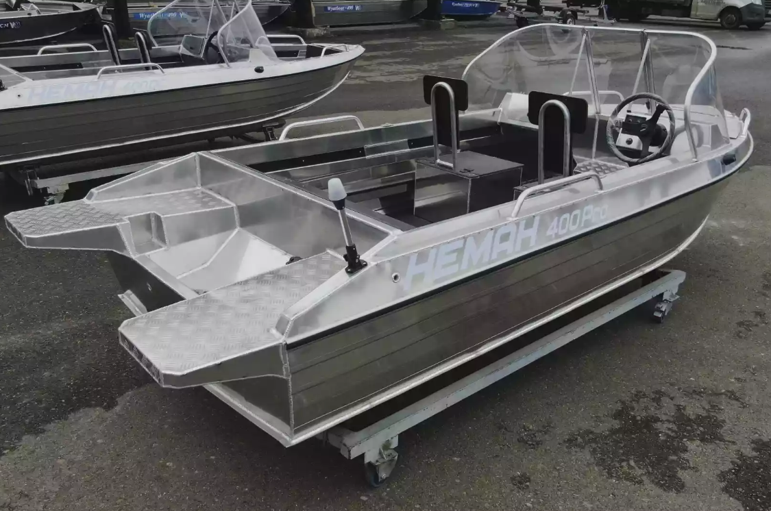 Алюминиевая лодка  Neman-400 PRO в Новомосковске