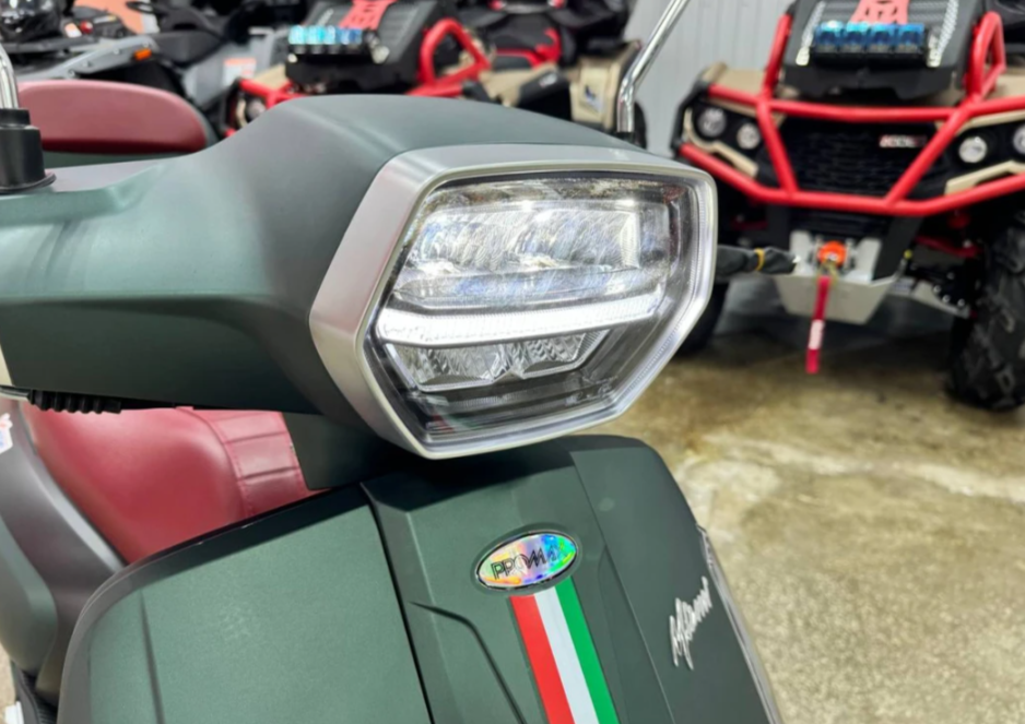 Скутер PROMAX Miami 240 (49) в Новомосковске