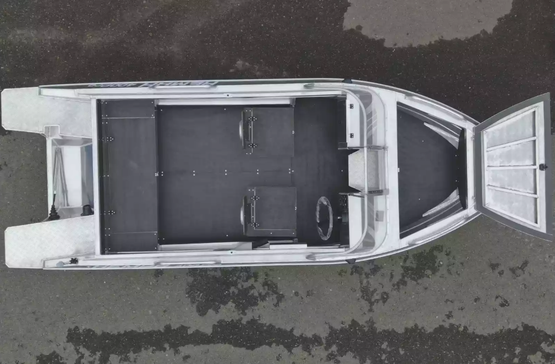 Алюминиевая лодка  Neman-400 PRO в Новомосковске