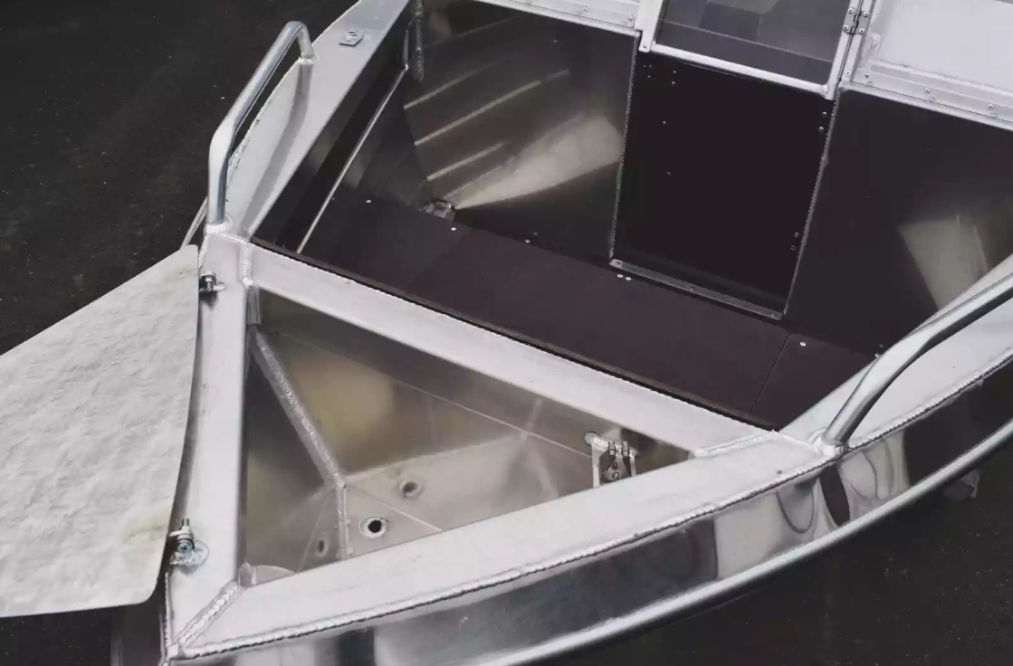 Алюминиевая лодка  Neman-400 DC в Новомосковске