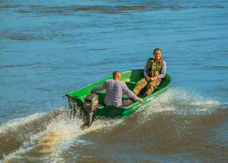 Стеклопластиковая лодка Neman-340 (тримаран) в Новомосковске