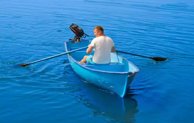 Стеклопластиковая лодка Омуль в Новомосковске