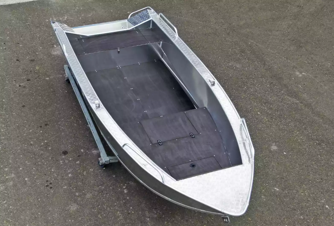 Алюминиевая лодка  Wyatboat-430М FISH в Новомосковске