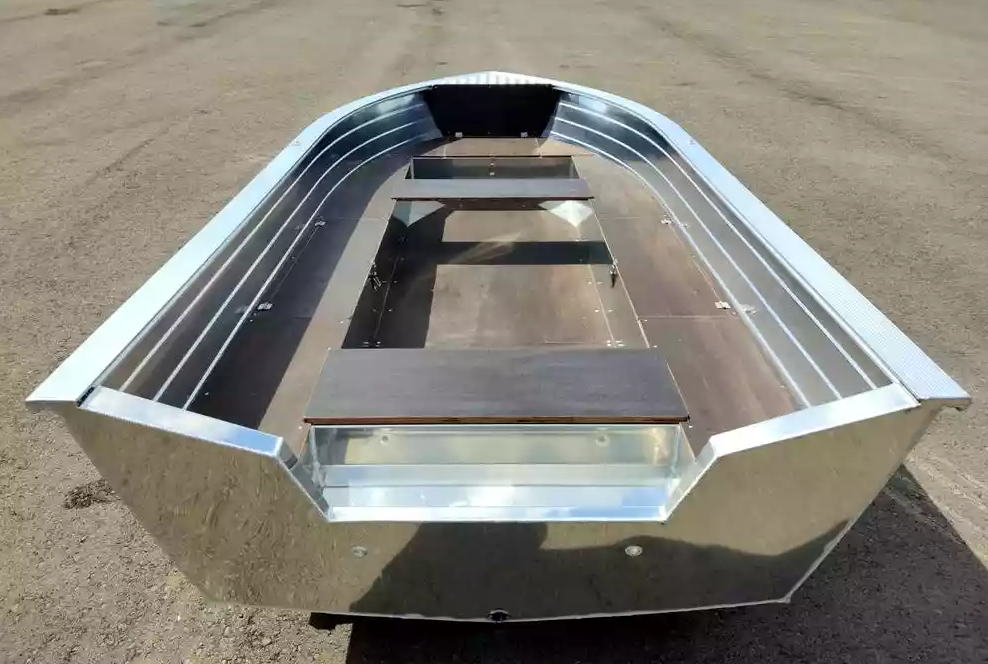 Алюминиевая лодка Неман-400 в Новомосковске