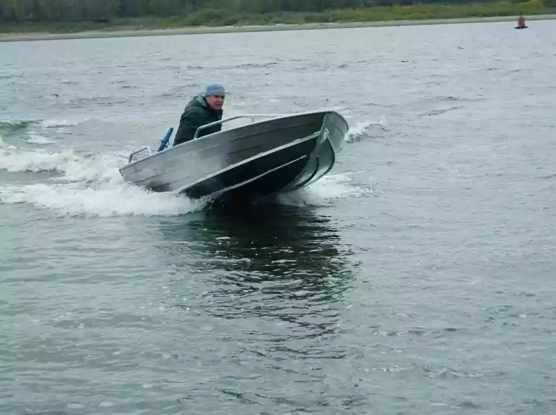 Алюминиевая лодка Wyatboat-390 M в Новомосковске