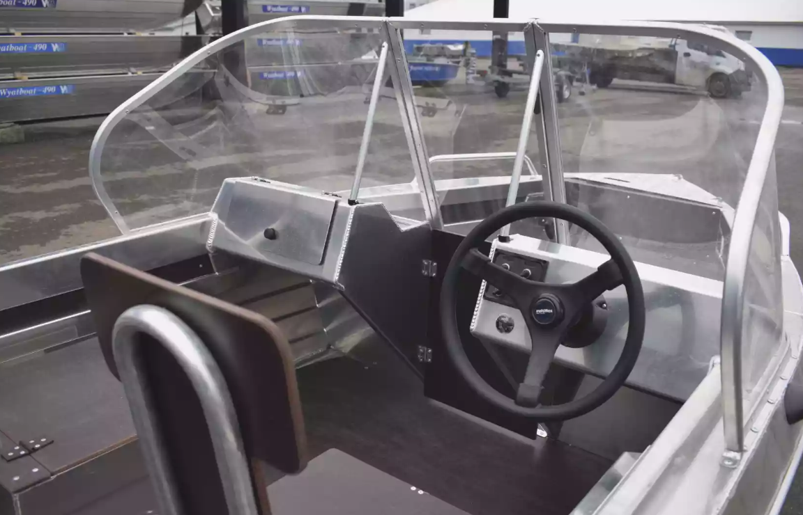 Алюминиевая лодка  Neman-400 DC в Новомосковске