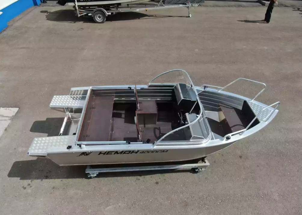 Алюминиевая лодка  Неман-400 DCM NEW в Новомосковске