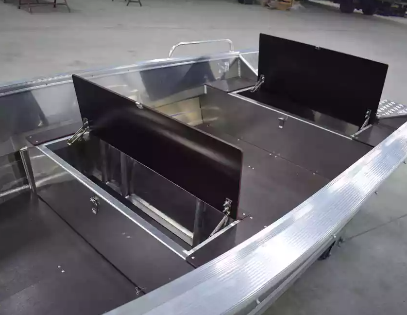 Алюминиевая лодка  Wyatboat-430 Р в Новомосковске