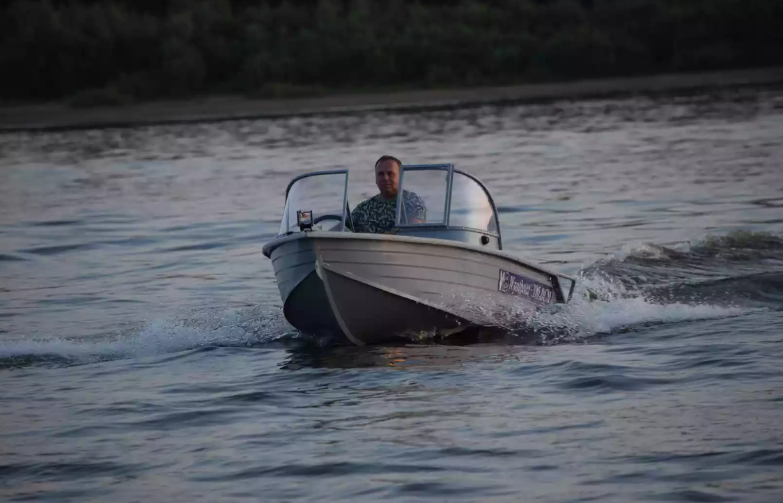 Алюминиевая лодка Wyatboat-390 DCM в Новомосковске