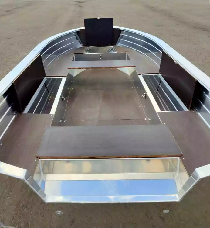 Алюминиевая лодка Неман-400 в Новомосковске