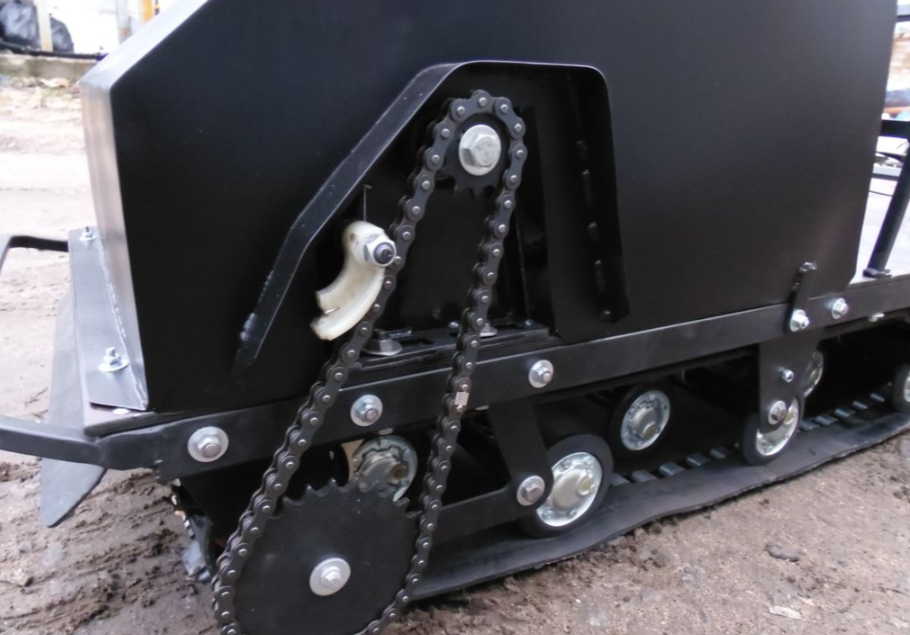 Мотобуксировщик AhtaR Зима 15 л/с с вариатором в Новомосковске