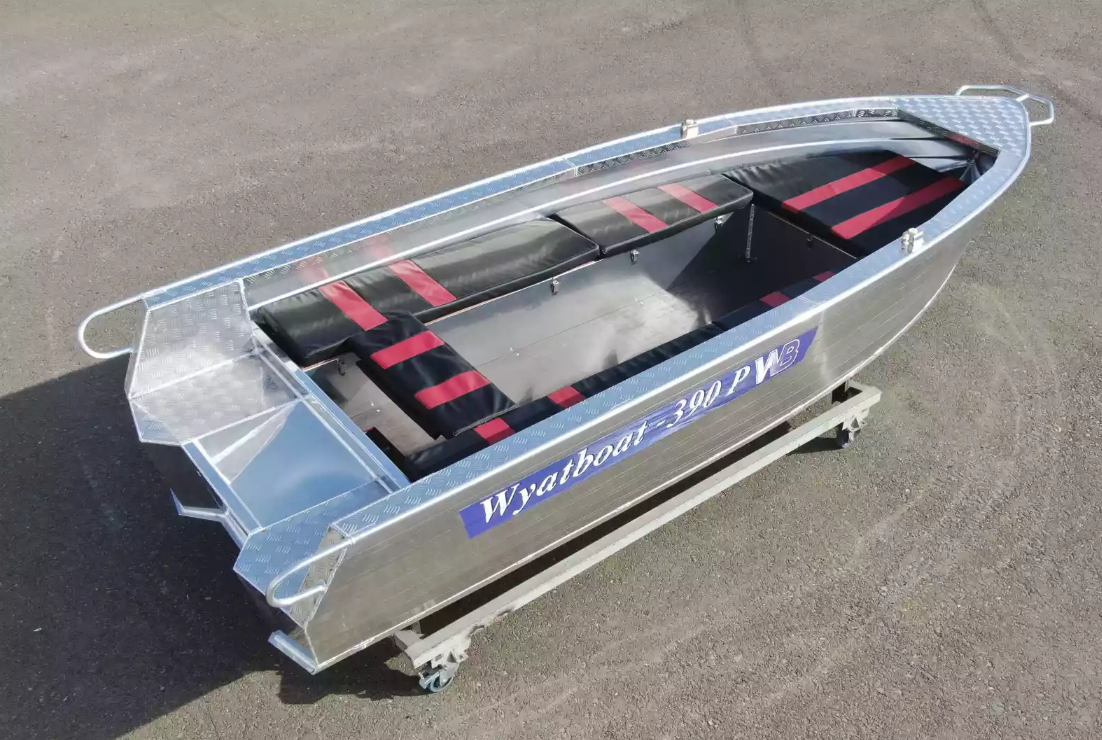 Алюминиевая лодка Wyatboat-390РМ увеличенный борт в Новомосковске