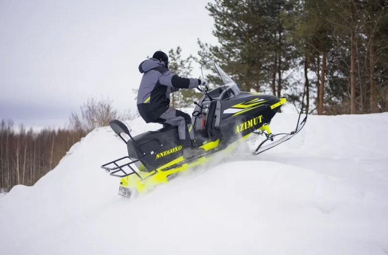 Миниснегоход Бурлак Азимут 20 л.с.  Б/У в Новомосковске