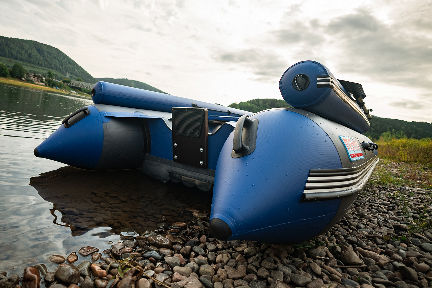 Лодка MISHIMO RIVER FJET PRO 410  под водомет в Новомосковске