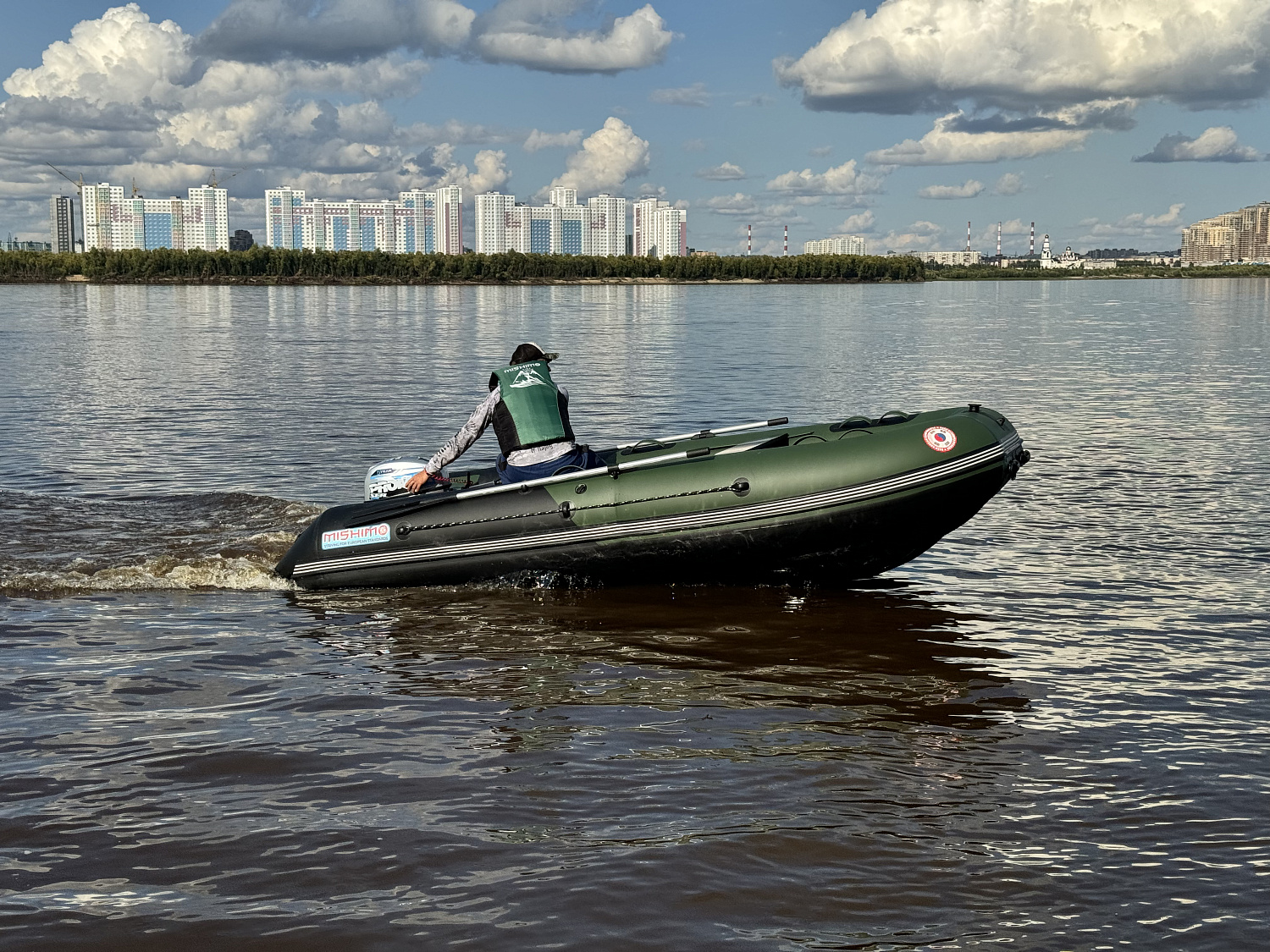 Лодка MISHIMO BIG FLOOR 400 в Новомосковске