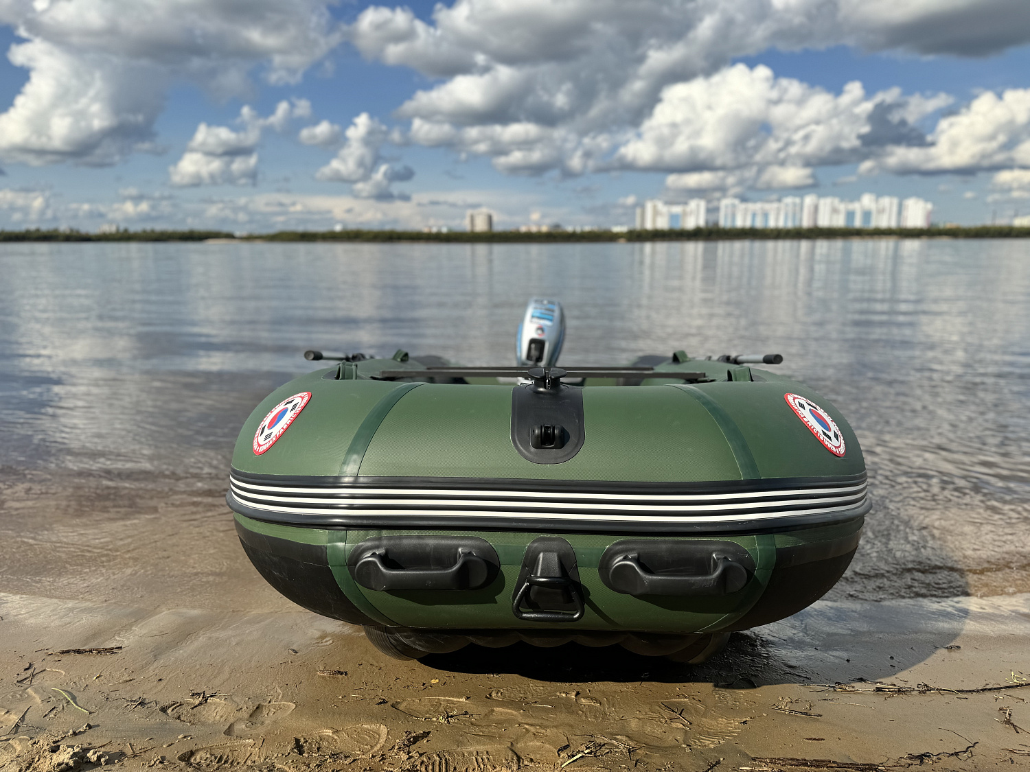 Лодка MISHIMO BIG FLOOR 400 в Новомосковске