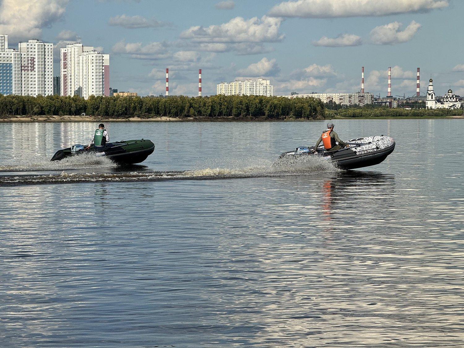 Лодка MISHIMO BIG FLOOR 440 в Новомосковске