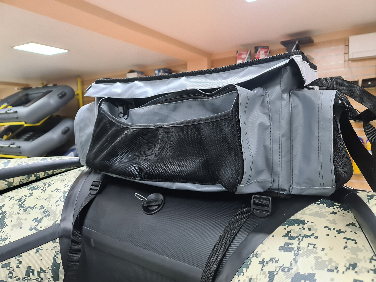 СУМКА ЛЮКС НА БАЛЛОН ДЛЯ ЛОДОК ПВХ 50Х25Х25 СМ в Новомосковске